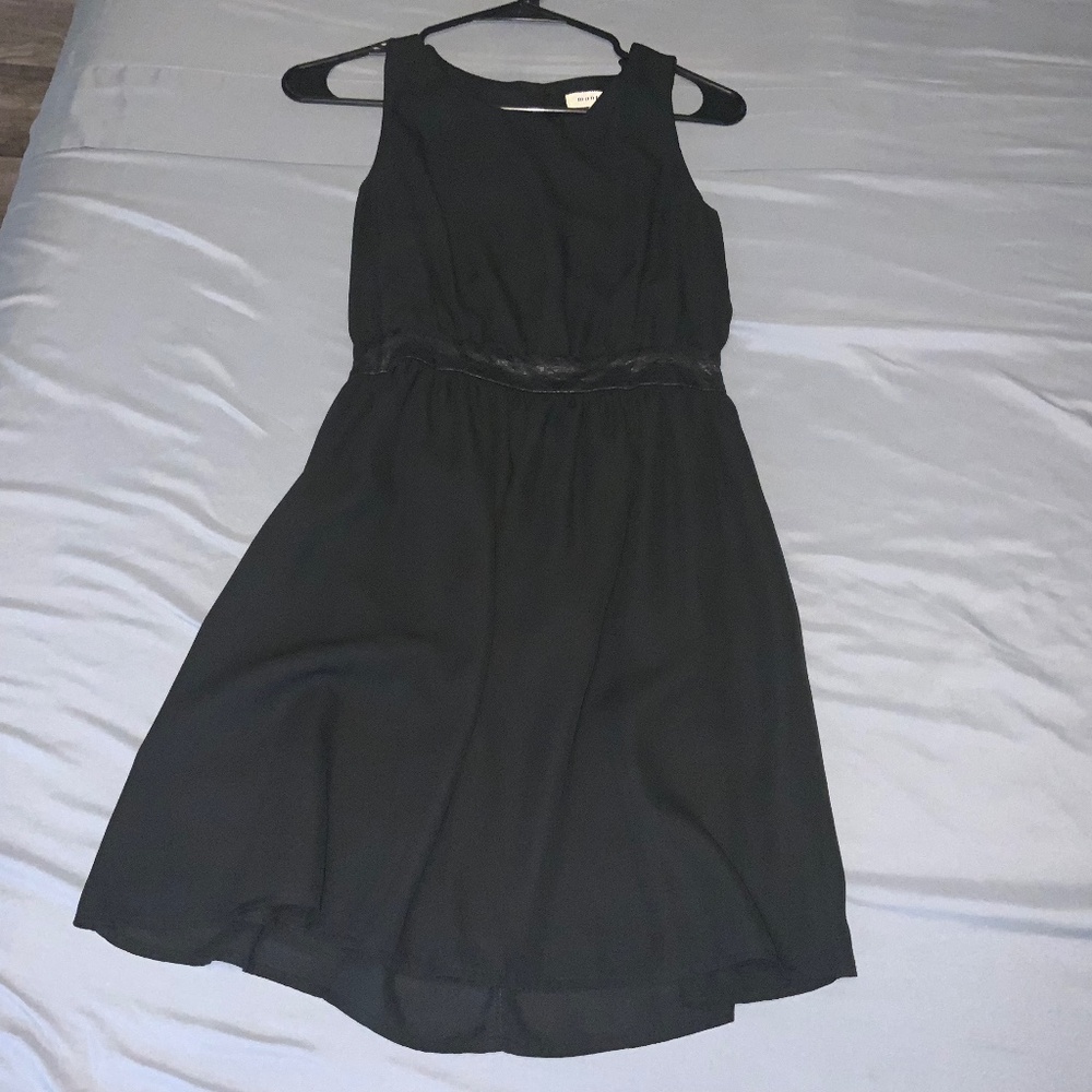 Monteau Black Backless Dress-Size Small
